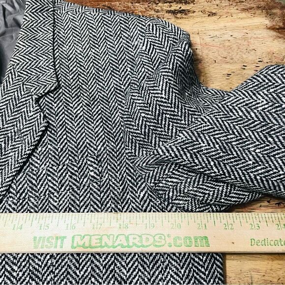 Vintage‎ Fingal Ireland Wool Herringbone Donegal Tweed Sport Coat 42R - Picture 3 of 11